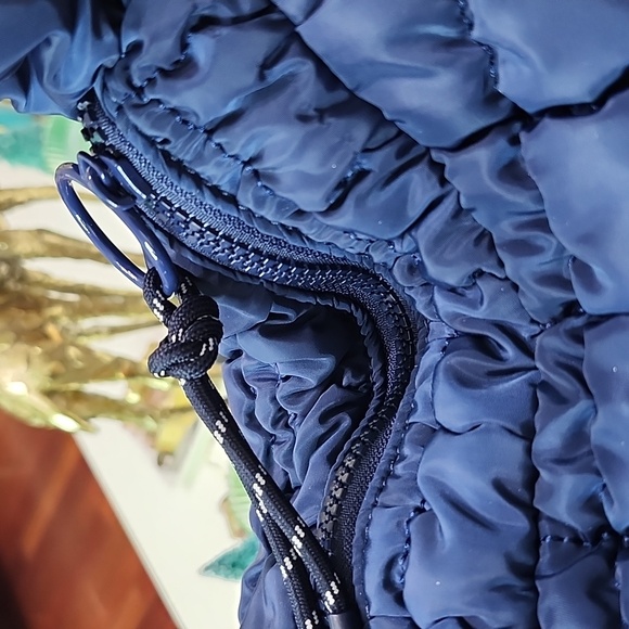 Urban Expressions Leda Nylon Hobo Bag Tik Toc Famous Viral College Essential NWT - Picture 7 of 10